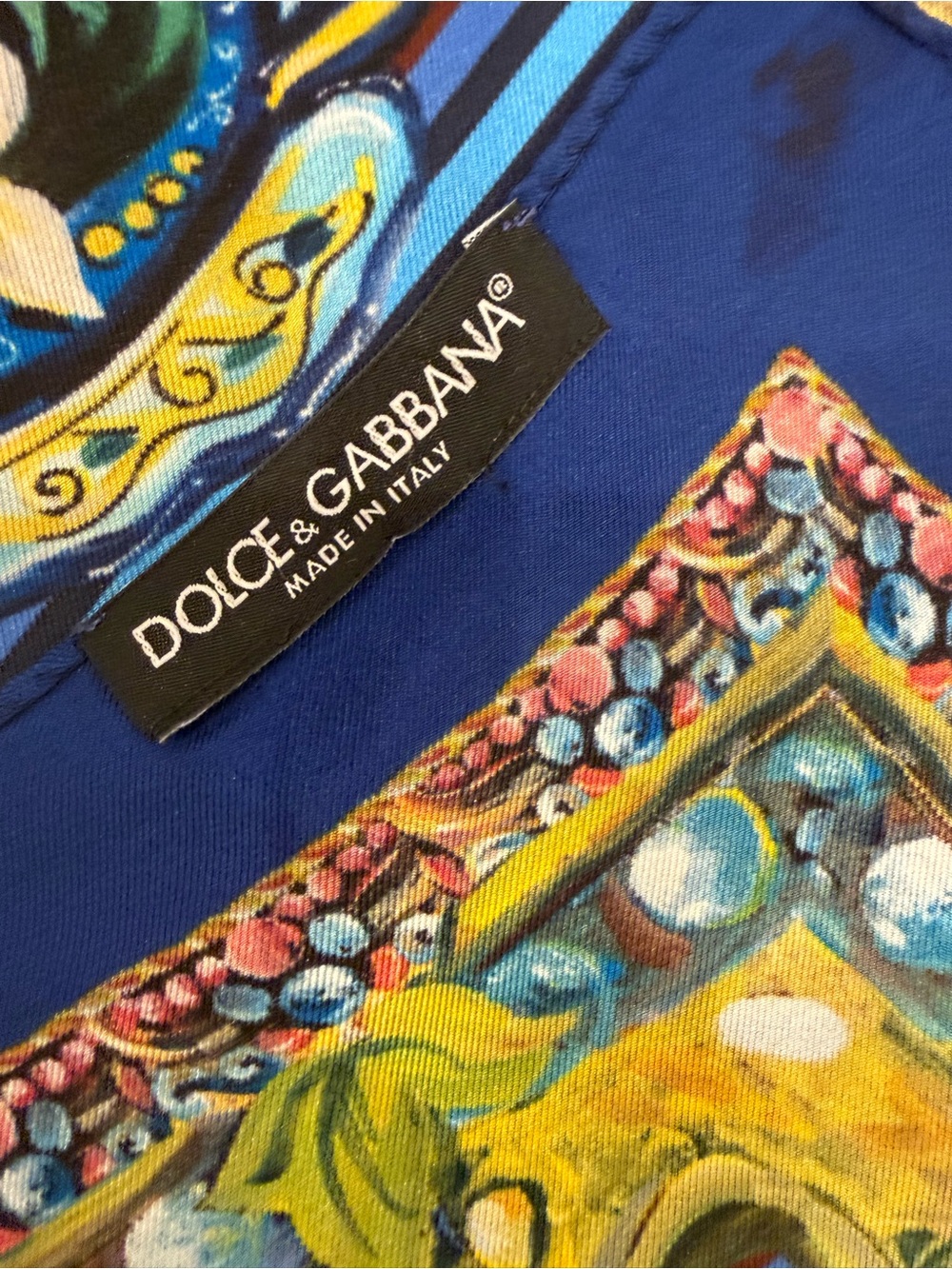 Dolce & Gabbana Majolica Pottery Print Silk Scarf 26x26 Made in Italy luxury - Picture 6 of 6